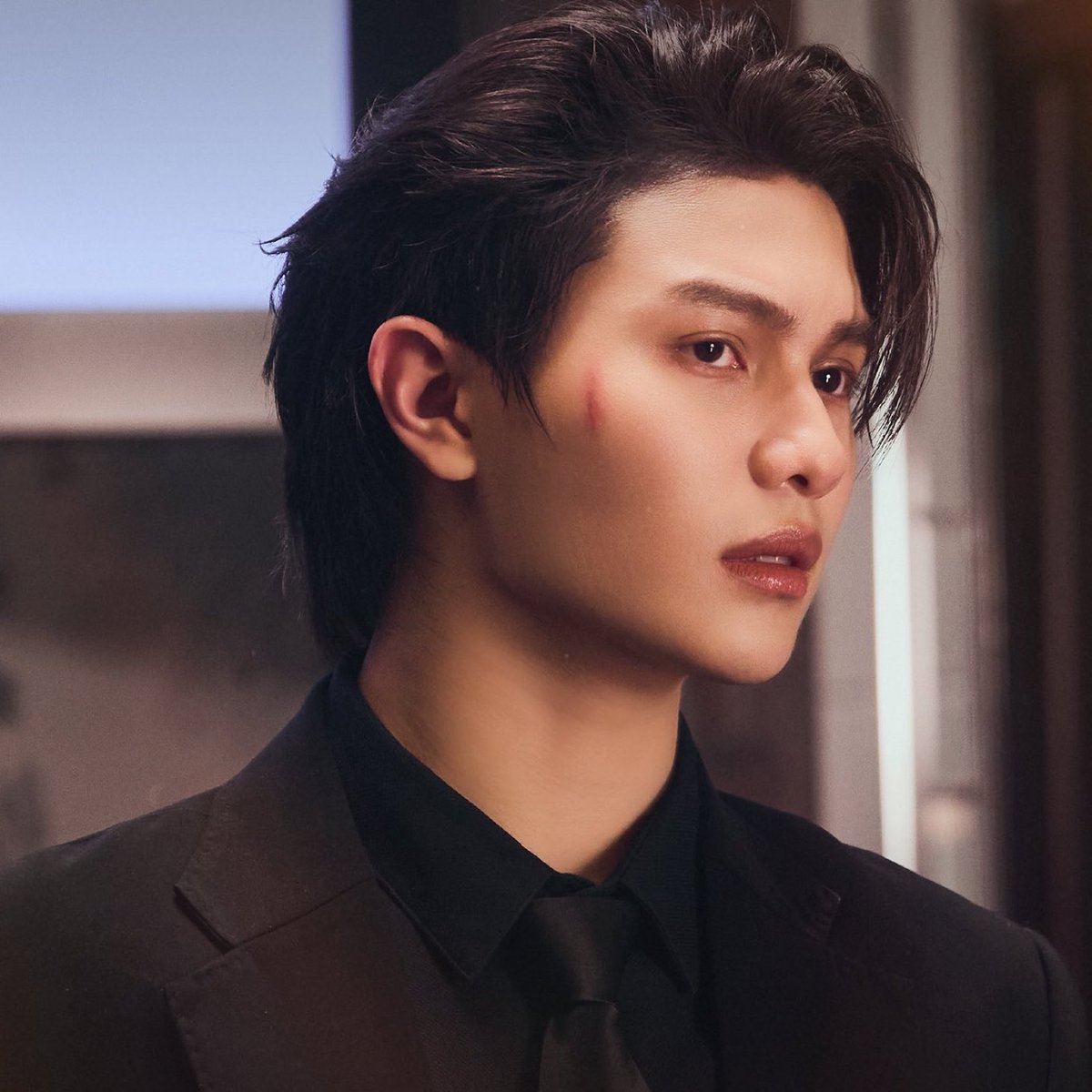 tpopchartss's tweet photo. 'จำได้ว่าลืม (Flashback)' by William Jakrapatr debuts with 37,483 streams on Spotify Counter.

#Williamjkp #FlashbackWilliamjkp https://t.co/Zc24wayfgs