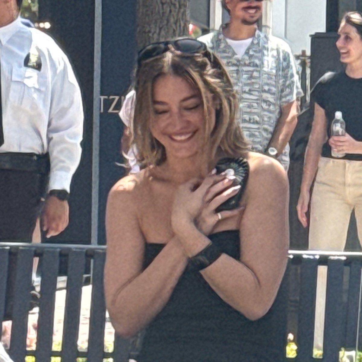 josephinekarev's tweet photo. sunshine in human form 🤏🤏 https://t.co/8BU8Y8qSp4