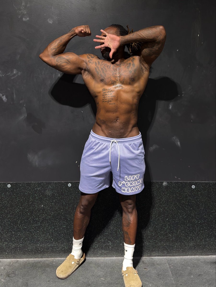 bodybuilder_smf's tweet photo. Great Full Body Day ๐ช๐พ
Built in silence. Forged under pressure. The physique is just the receipt for the discipline nobody saw. #Bodybuilding
#BackDay #OffseasonGrowth
#MuscleDevelopment #LatSpread #BackDoubleBicep #GymLifestyle #StrengthAndConditioning
#BuiltNotBought #IronAddict #PhysiqueUpdate #TrainHardRecoverHard #MassSeason #DisciplineEqualsFreedom
#MuscleMaturity #AestheticStrength #WorkInTheDark