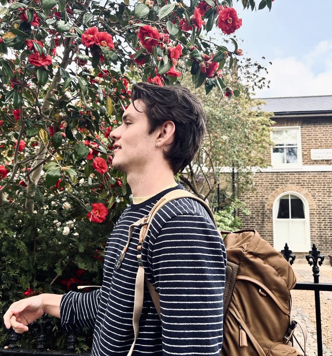 Partridgae's tweet photo. Side profile doing the most. Still undefeated. https://t.co/TDRBjegW7E