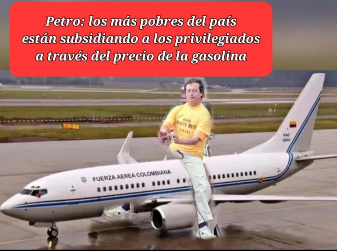 lfonsoS's tweet photo. @petrogustavo EL COHERENTE 
Quiere prohibir las UNIVERSIDADES PRIVADAS, pero él y sus hijas
han estudiado en privada
ODIA LOS HIDROCARBUROS pero ha hecho 85 viajes internacionales en avión
Quiere que solo uses TRANSPORTE PÚBLICO, pero él se mueve
en caravana de 20 vehículos https://t.co/Grqf47nj2o