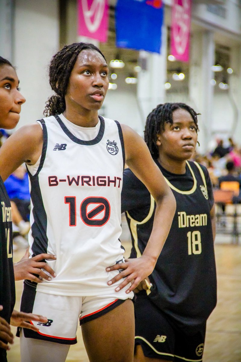 ChanningJ2027's tweet photo. Solid day 1 at @lp32_league Premier Showcase. Excited to see the competition ahead tomorrow. 
@TBWexposure #newbalance #lp32 #LadyP32 https://t.co/tNEU9V85NW