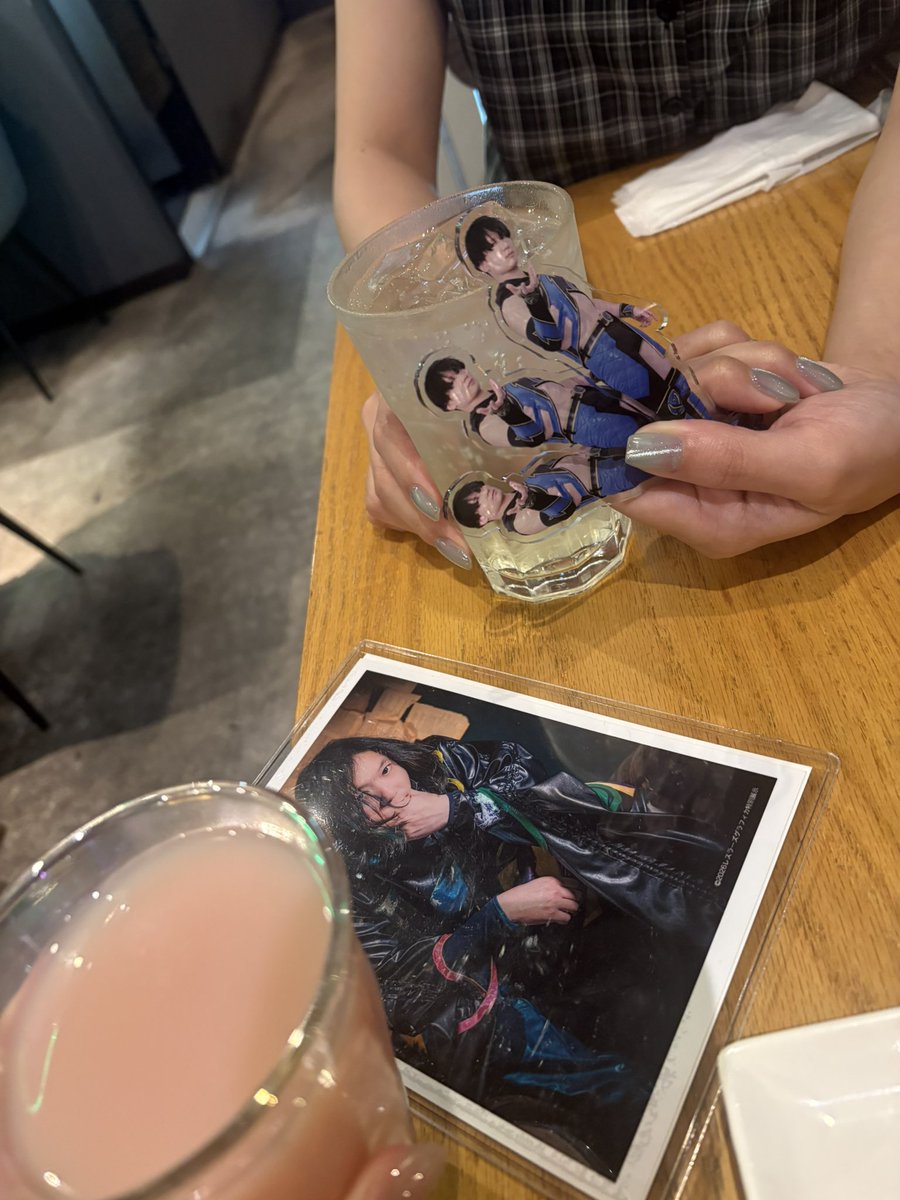 ayn10str's tweet photo. サムギョプサル食べてクレープ食べて満腹な楽しい華金☺️🌻♡ https://t.co/RG6hMdtThz