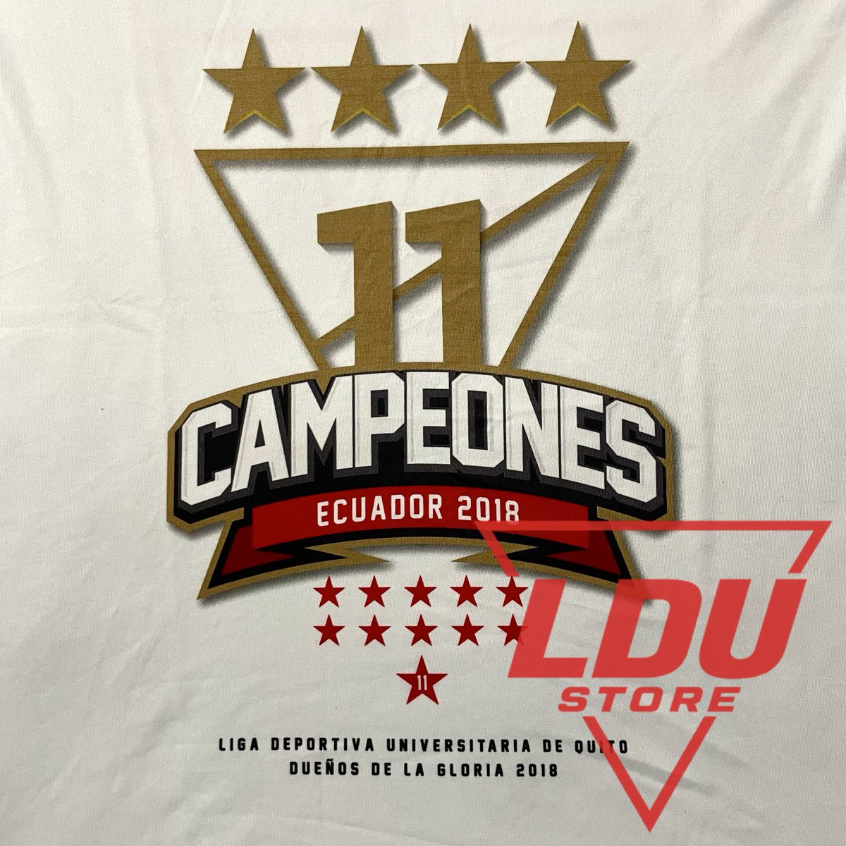 LDUStore's tweet photo. SE VENDE✅ Camiseta conmemorativa Bicampeón 2025🇮🇩
Talla: Médium
Estado: 10/10
Precio $25
📲WhatsApp 097-883-2786
🚚 Envíos a todo el Ecuador🇪🇨y USA🇺🇸 
💵💳Puedes pagar con tarjeta de crédito, transferencia bancaria o efectivo.

#ldu #liga #ligadequito #libertadores #quito https://t.co/jXNJWfvsiB
