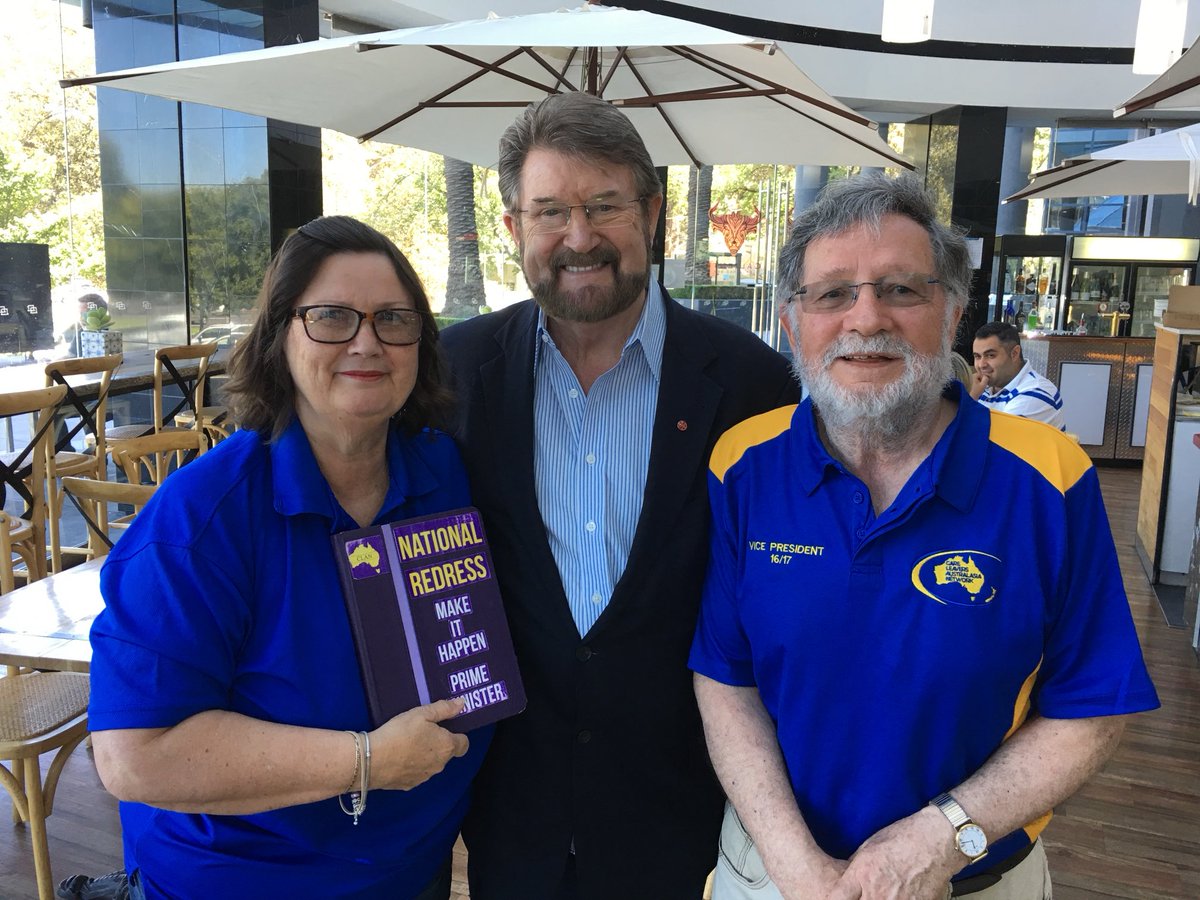 CLAN_AU's tweet photo. #DerrynHinch thanks for advocacy &amp; supporting CLAN with Frank Golding &amp; LS at his #StKilda office 
Derryn paid a heavy price for naming child sex pedophiles predators 
We should all name&amp;shame the abusers &amp; enablers 
#RoyalCommission has a list of these awful Australians #auspol https://t.co/6ABk8OMs9k
