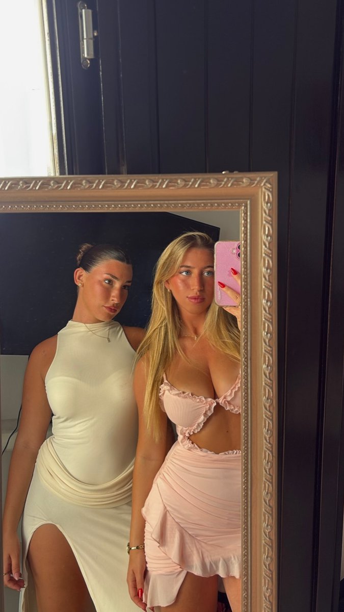 IDFBabes's tweet photo. Shir and Yahali ready to own the town ✨ https://t.co/19IzcAZwUl
