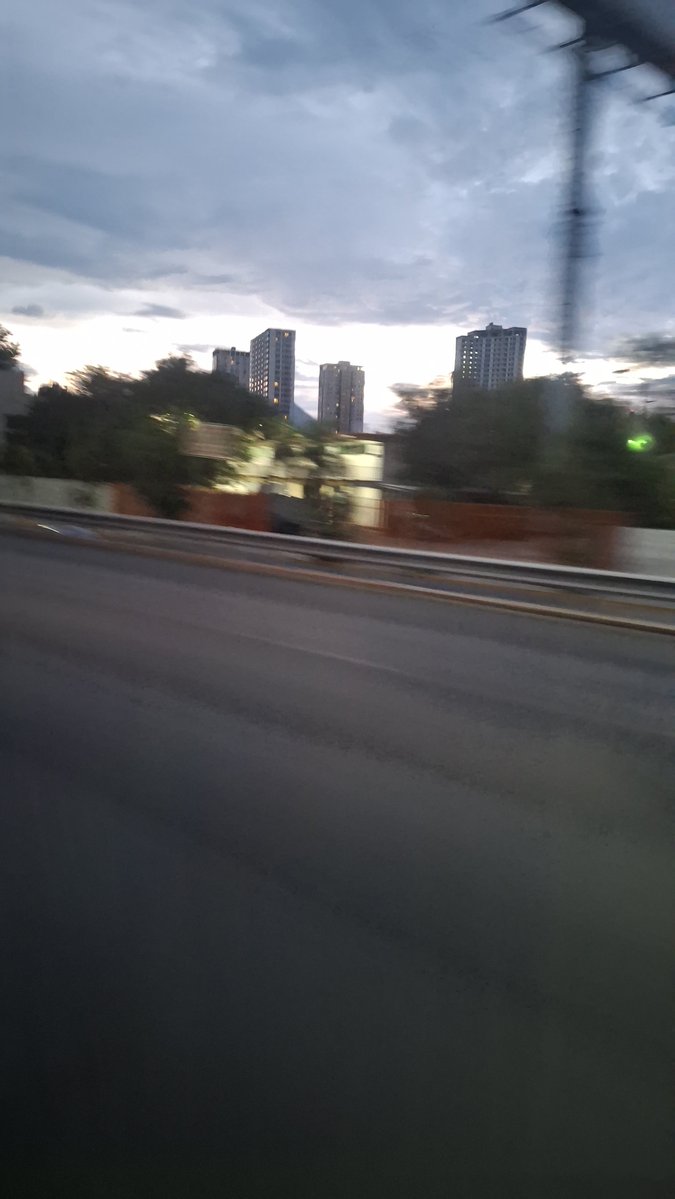 i2nhy's tweet photo. Adiós monterrey hola cdmx 🙂‍↕️ https://t.co/iyK88pqVyd