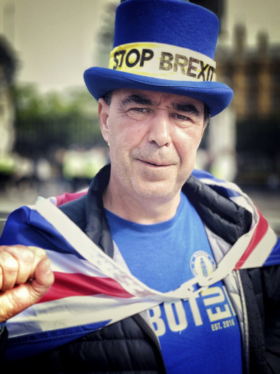 TomK_Brit1993's tweet photo. What is your opinion of Steve Bray? https://t.co/sAgXFSe3f4
