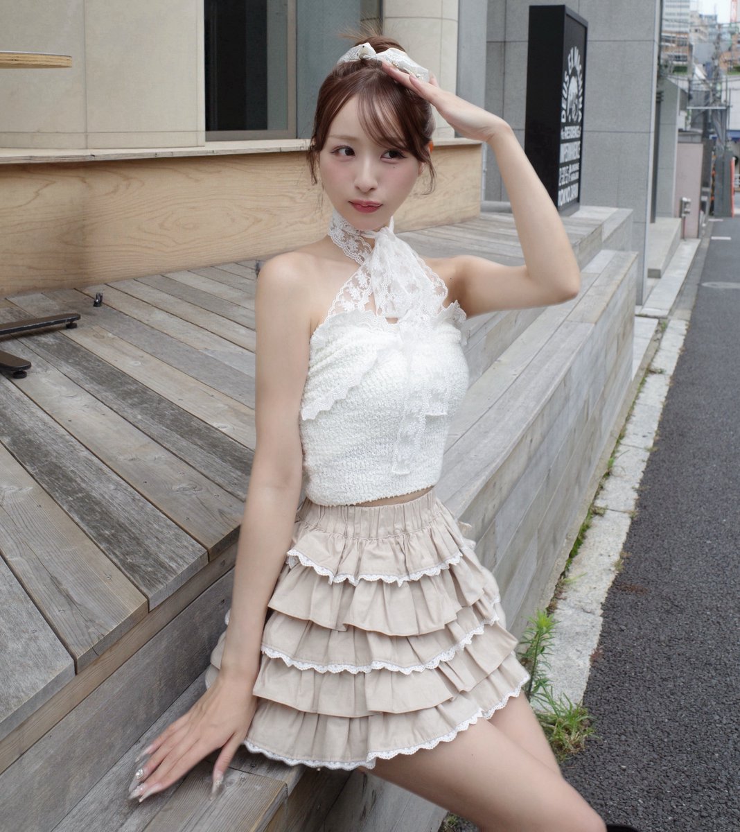 Darich_official's tweet photo. レースリボンが顔まわりを華やかに魅せる、
万能ニットキャミが可愛すぎる.⋆𝜗𝜚🤍 https://t.co/HbB5Xf5c84