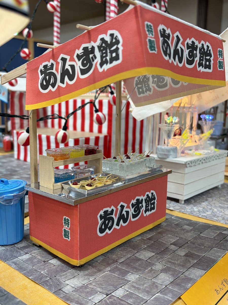 本日はドールハウス&ミニチュアショウで、ドールハウスの展示をして