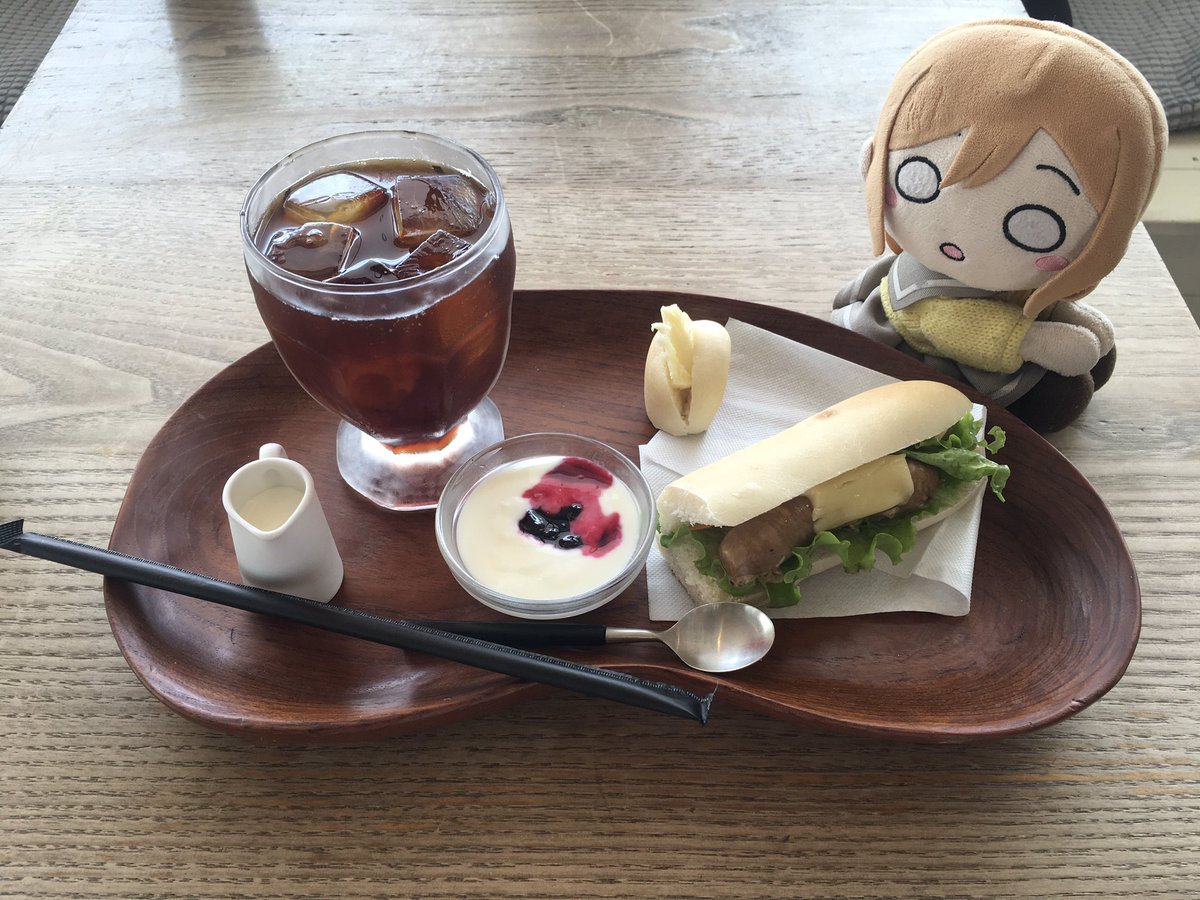 ehime_874's tweet photo. ノースプレインファーム緑園さんで、モーニングセット+牛乳ソフト🥛🐮

#ノースプレインファーム緑園 https://t.co/gf75qIamrG