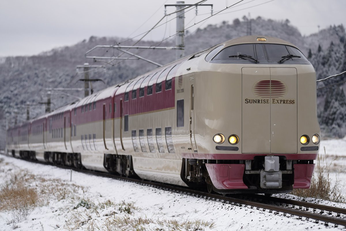 yanagi185's tweet photo. #285系デビュー28周年
現役で走る唯一の定期寝台列車として、これからも走り続けてほしいです https://t.co/xVb5qQvPYr