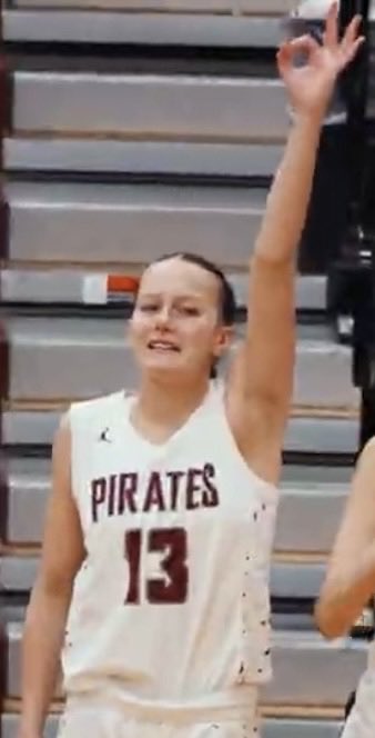 rrhsgirlsbball1's tweet photo. We tried so hard to make it to the @NookBasketball AAU Tournament in Hamilton to watch @rrhsgirlsbball1 stud Kylie Dewitt compete, but Kentucky traffic failed us 😕 We have been so proud of your leadership &amp; your difference making  impact on the court this summer #togetheRR #DUBS https://t.co/drxWLmJt1l