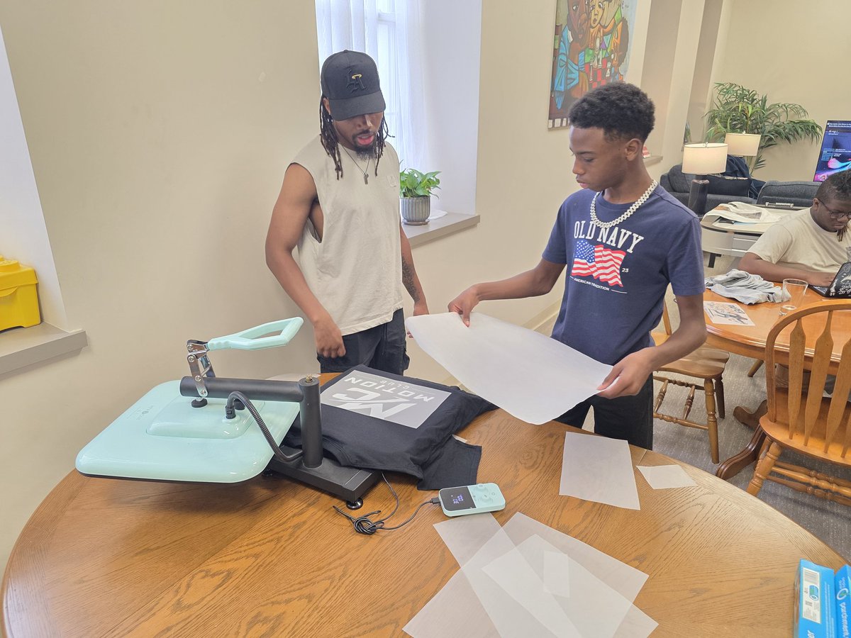 my180yp's tweet photo. Our young entrepreneurs watched their ideas come to life.

After designing their own clothing brands and logos, Come Create STL helped bring their visions to reality through the heat press. What started as an idea became something they could proudly wear.

#weempower #my180yp https://t.co/QbJM9ScSGD