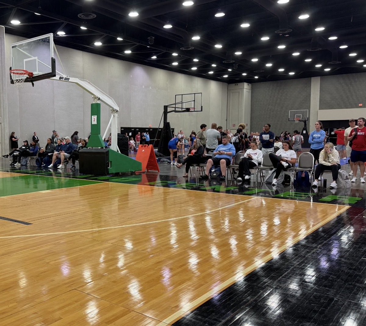 msjazzelite's tweet photo. MSJ 27 with one of our programs best wins ever! 53-49 win over Team Australia. Epic game in front of a baseline full of coaches TFNsRun4Roses ! Thanks to the D1 Mississippi coaches for showing up in full force! Leading the way was Stevens with 15 . Anderson with 13! https://t.co/4wrbd5mMHX