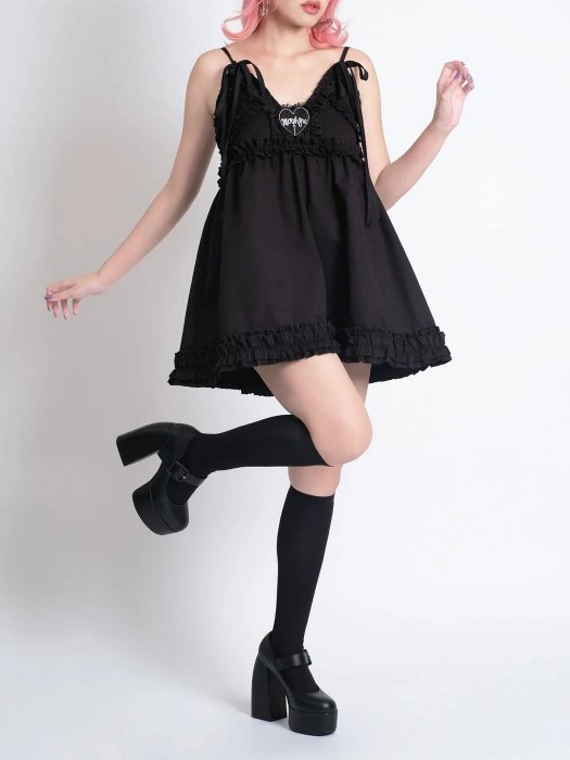 QOOZA_laforet's tweet photo. MORPH8NE / Charcoal ワンピース
BSD-004SM ¥16,500
- フリルトリムのMorph8neロゴパッチ
- リボンタイデザインの調節可能なストラップ
- フリル裾
■ブランド
MORPH8NE
■カラー
ブラック
https://t.co/wqWAe0ip4f
#QOOZA #MORPH8NE https://t.co/S9noGEUR5w