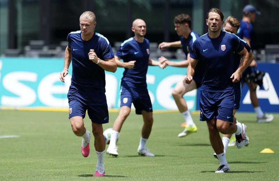 TH34VATAR__'s tweet photo. ᅠ

ᅠ

ᅠ

ᅠ

ᅠ

ᅠ ENTRENANDO . . . (  🇳🇴 https://t.co/Fz5G8jOG9O