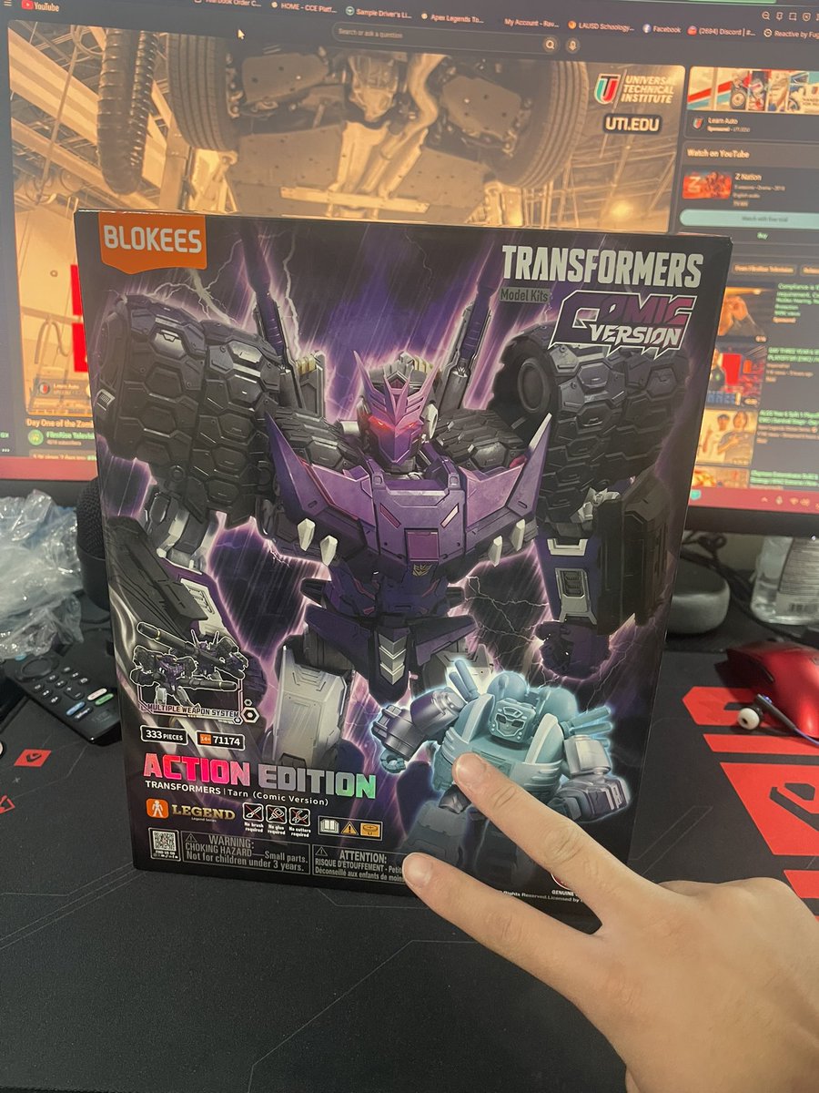 DEADLOCKAPEX's tweet photo. Building stream + Building Transformers Tarn
#blokees #transformers 
https://t.co/cc48uFcRXk https://t.co/7ryCYHb251