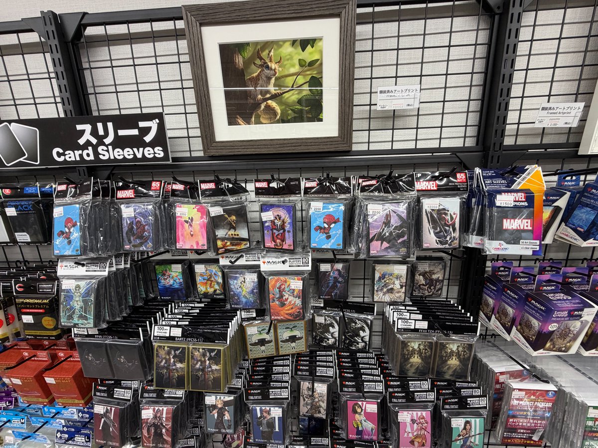 💡店頭商品情報💡 売り切れておりました マーベル系スリーブ2種が再
