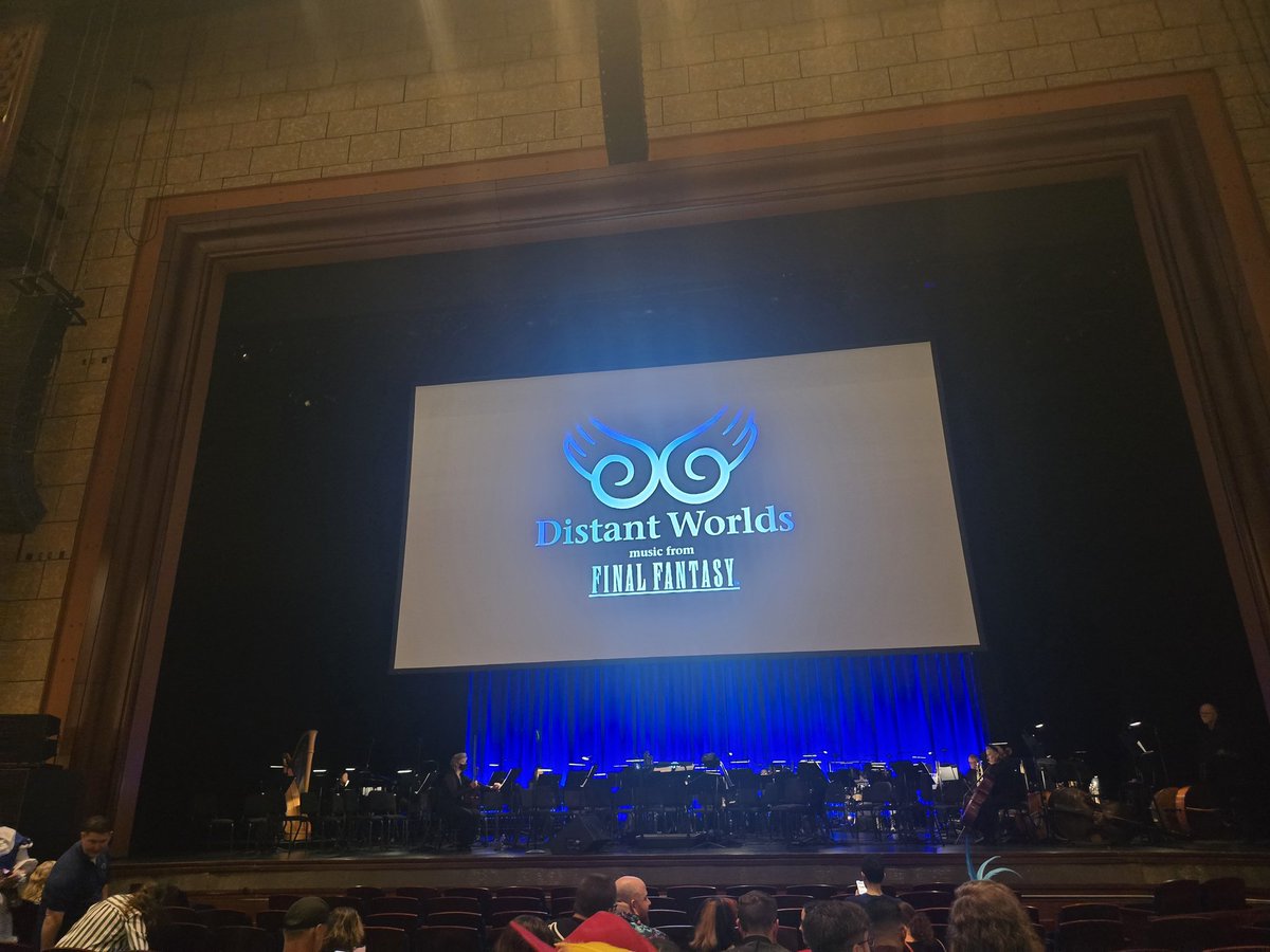 DIABLOMOS's tweet photo. https://t.co/3vEIKlHD2n

THIS CONCERT WAS SICK AAAAAH I LOVE BEING A NERD https://t.co/pVKTRGMWiP