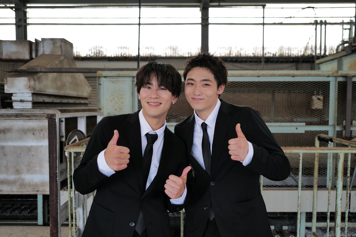 ballistik_fext's tweet photo. #深堀未来 出演
📺日本テレビ『カッコインポッシブル』

ご覧いただきありがとうございました👨🏻‍✈️💥

┈┈┈
▼ #TVer 見逃し配信はこちら
https://t.co/oj4Ap74Gpo
┈┈┈

#THERAMPAGE #浦川翔平 さん
@therampagefext @ura_river_
#OWV #中川勝就 さん
@owv_official @KatsunariNK 
#WATWING #八村倫太郎 さん
@watwing_info @Rintaro_watwing
お写真ありがとうございます📸

@nittele_ntv @kip_ntv 
#カッコインポッシブル 
#MIKU #BALLISTIKBOYZ