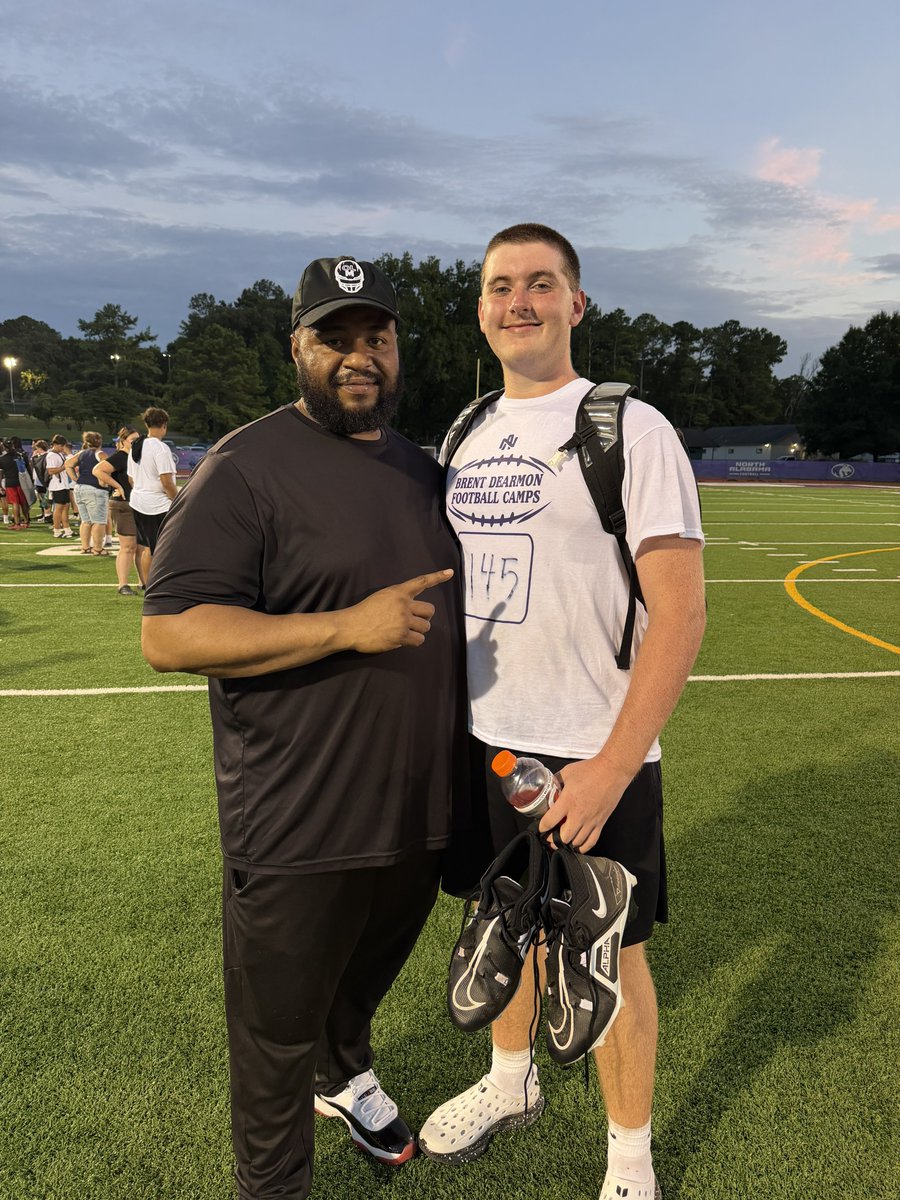 CoellDogg's tweet photo. Had an absolute blast @UNAFootball prospect camp tonight. Learned a ton from @coachJClegg. Big hands. Be loud. Finish the fight. #sledawgs 

Also got to hang with my o-line trainer @Coach_Rwade for a little while. 

Measured 6’3”, 254 lbs at check in. 

Class of 2029, 3.6 GPA, Richland Raiders in Lynnville, TN