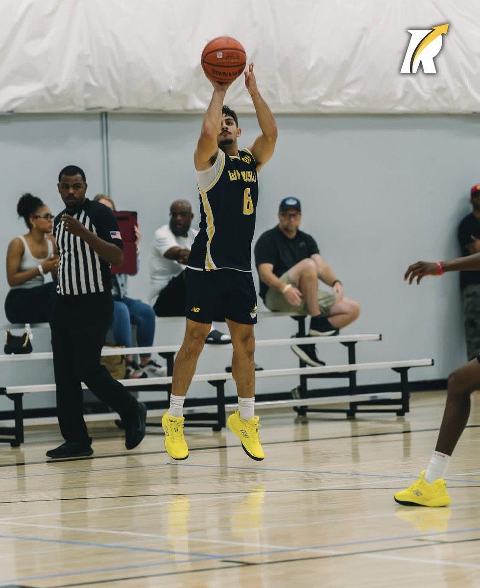 Riley_Johnson5's tweet photo. Highlights from our win today at the P32 Live in St. Louis!
13 points 
3 rebounds
3 assists
5/8 FG
3/6 3FG
@CoachMondragon1 @CoachC_Acord @Coach_CJackson @CoachJamesLong @BrianBshaw @prestonboswell_ @CoachJGee @CoachDSloan @SWVHustle2025 @BlueChipsGlobal  https://t.co/AOE8iJrxT5 https://t.co/MypLTLkIY5