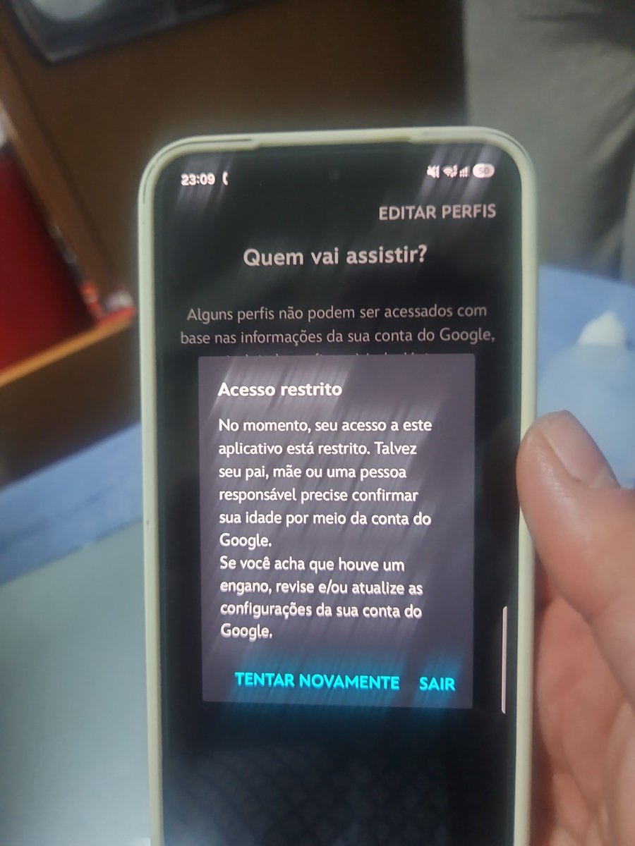 Rafaah_V1's tweet photo. @DisneyPlusBR plmdd, minha mae ta tentando entrar no app, mas da isso, ajuda nois aqui https://t.co/Y0MmcyCBFY