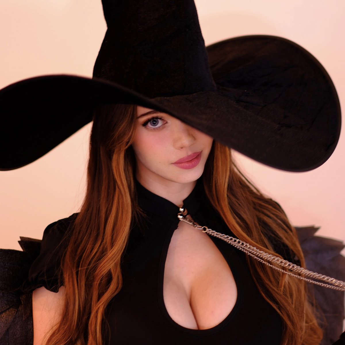 lydiaviolettv's tweet photo. New vlog out!!
https://t.co/ZRGC5KSuIx
Lmk what you think of it 🥹 https://t.co/sMR8iV8SW2