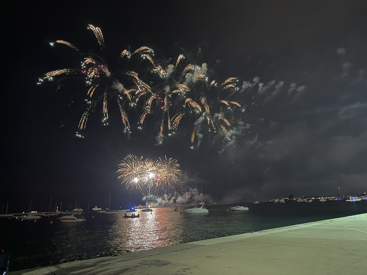 DonaldSoares's tweet photo. Spectacular Taste of Chicago Fireworks 🧨 https://t.co/Me9OZNfxQ7
