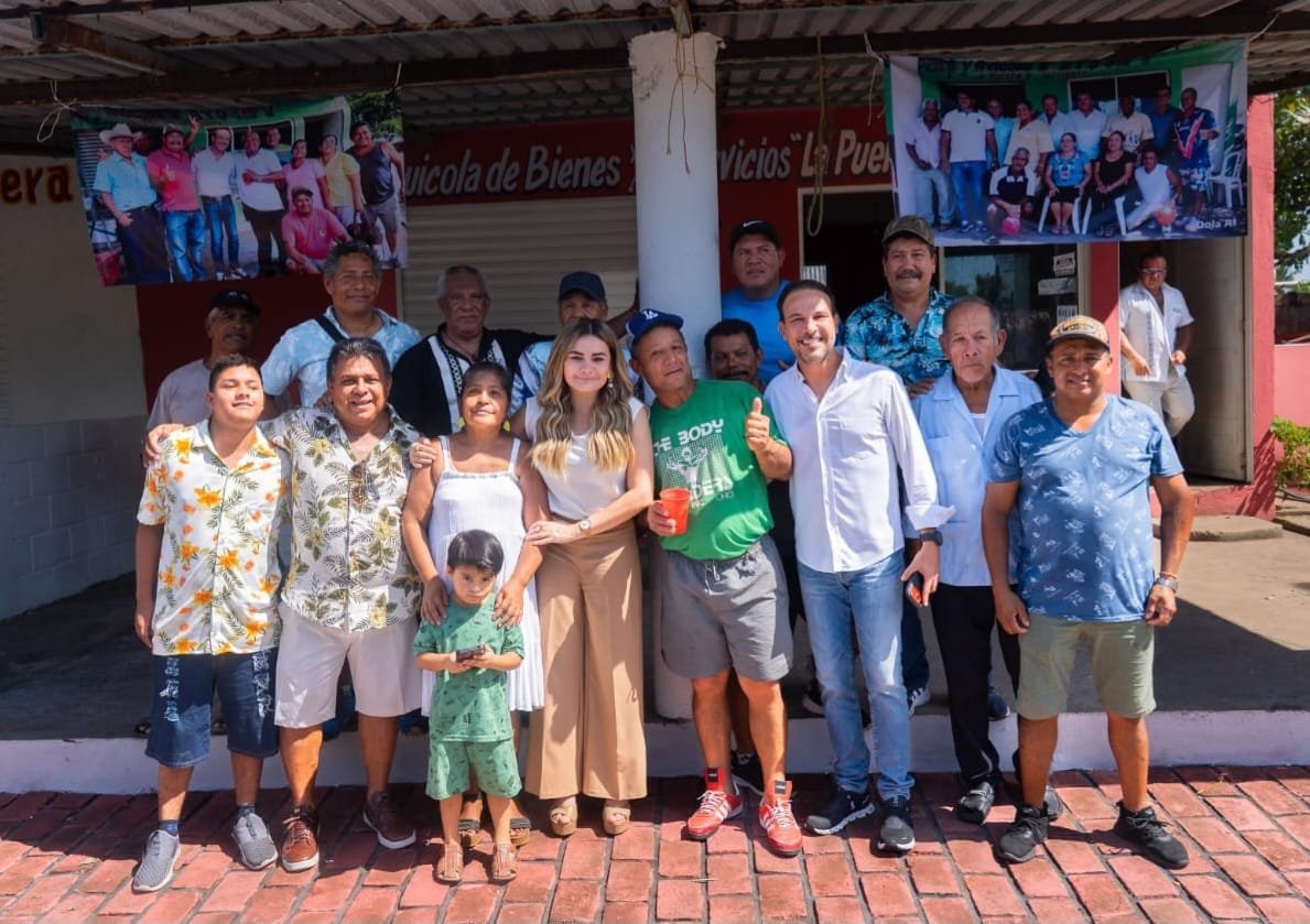 ParaComentarse's tweet photo. El Ayuntamiento de @_BocadelRio reconoce la labor y la importancia de los pescadores en el Día del Pescador
https://t.co/Cah37ftDmB
#veracruz #bocadelrio #pescador #celebracion @ParaComentarse https://t.co/xAnnhYcoYv