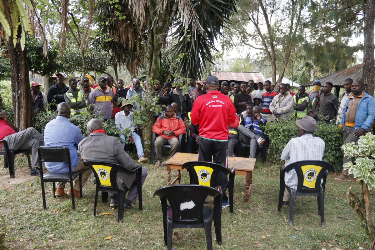 AriagaIsaac's tweet photo. Hon. Patrick  Osero held a productive meeting with boda boda riders at Mwongoria Stage. The riders reaffirmed their support for Hon. Osero, pledging to stand firmly behind his leadership and stating that political newcomers will not sway their commitment.
#KaziMbele https://t.co/gUsl64iVKb
