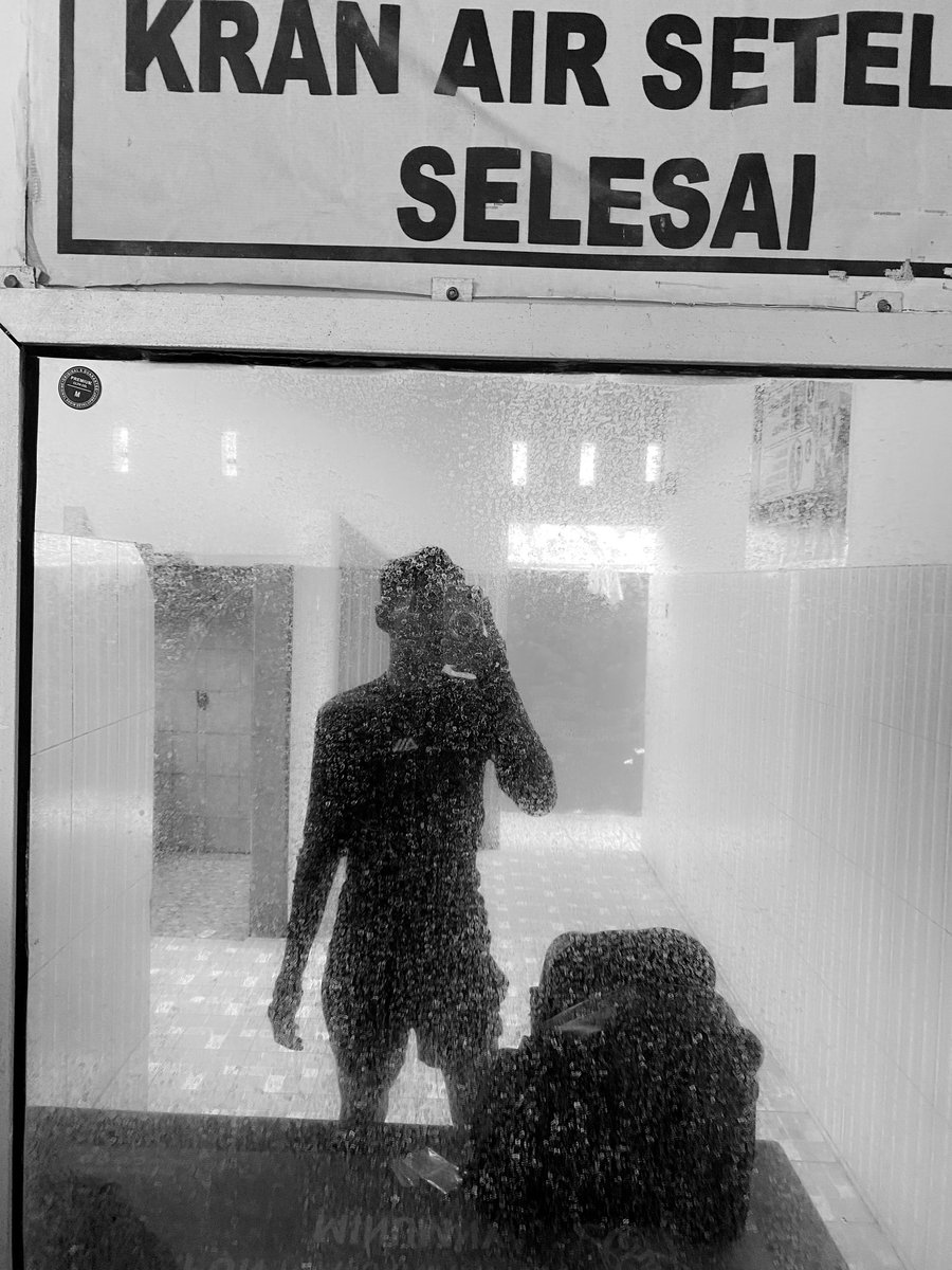 Fruitkiis's tweet photo. Akhirnya 60% udah bisa renang 😀#medan https://t.co/LdqIl50PlH