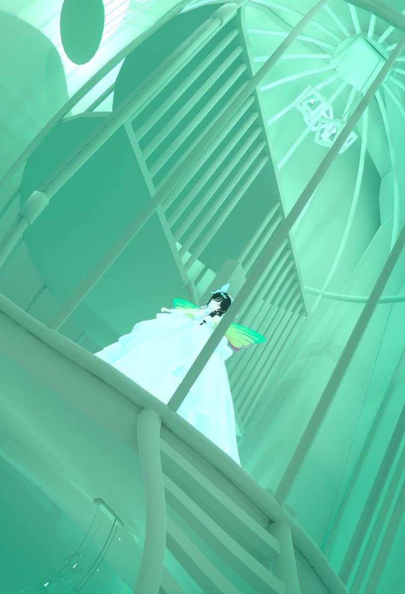 alypillar_vr tweet picture