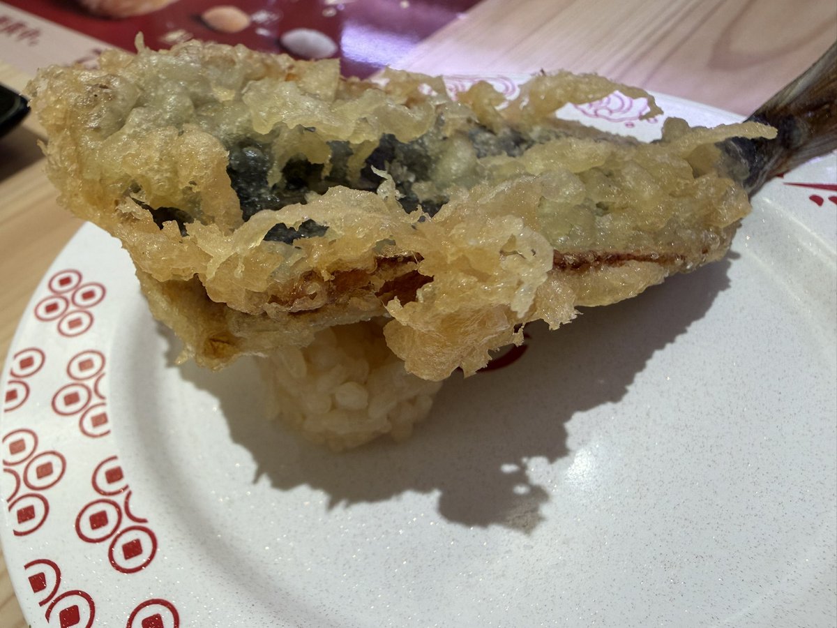 nicoco_dayo's tweet photo. スシローいわし天
サクサクに揚がって美味 https://t.co/GXu7n07As3