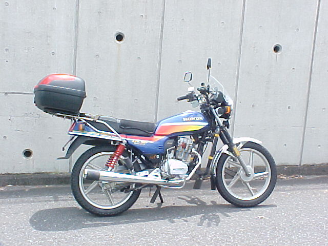 sunya_183's tweet photo. 令和8年にFD Mavica MVC-FD75 でCGL125を撮ってみた。
その２ https://t.co/C7sYLRqzHR