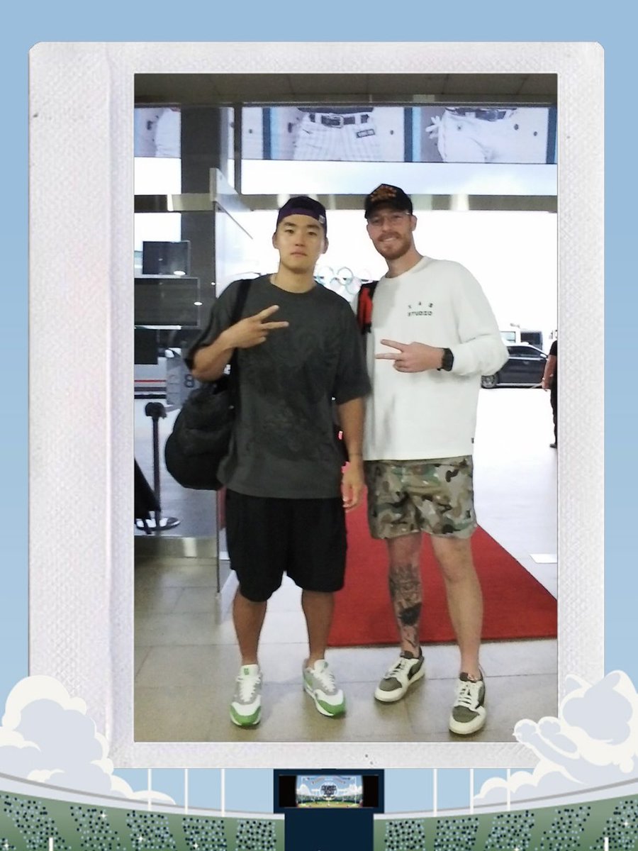 ony_kia's tweet photo. 올스타  기아타이거즈 출근룩 ㅋㅋㅋㅋㅋㅋㅋㅋㅋㅋㅋㅋㅋㅋㅋㅋㅋㅋㅋㅋㅋㅋㅋㅋ https://t.co/5tbX2ZRGkF