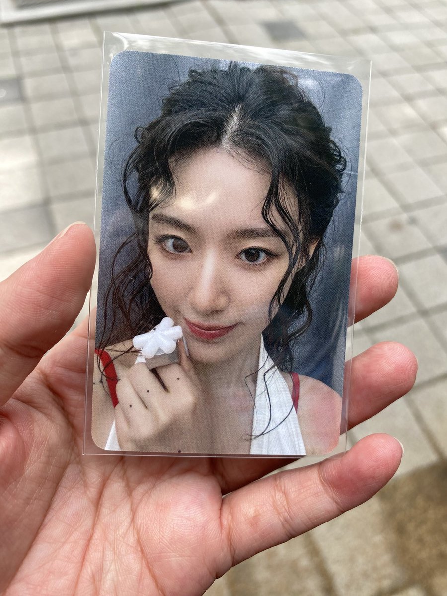 imaima52's tweet photo. 아이들 미팬포카세트 양도

슈화 7.0

idle miyeon minnie soyeon yuqi shuhua미연 민니 소연 우기 슈화 포카 photocard pc  poca 사녹 공방 여자아이들 gidle 양도 판매wts sell mono we made 엠카 뮤뱅 음중 인가 미공포 https://t.co/9Z3BsCeOw3