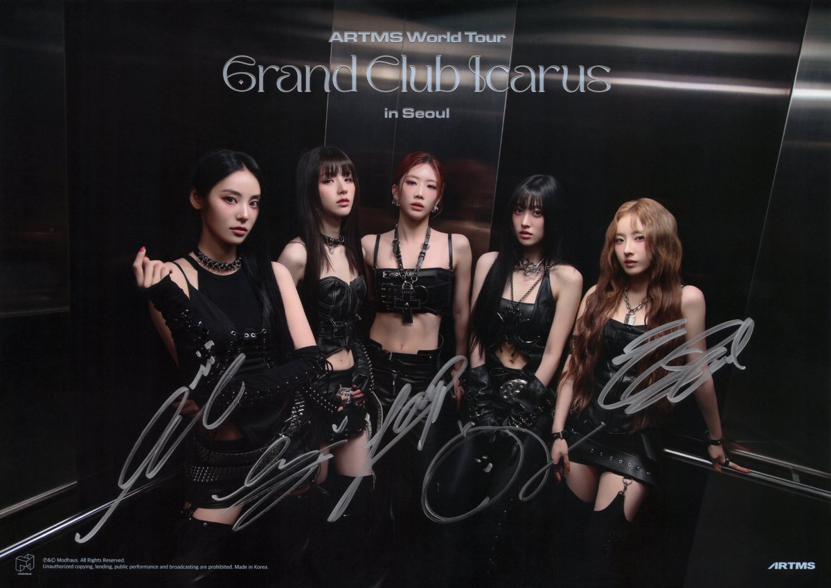pika_chuuves's tweet photo. Grand Club Icarus in Seoul Signed Mini Poster https://t.co/OOGWmwStOf