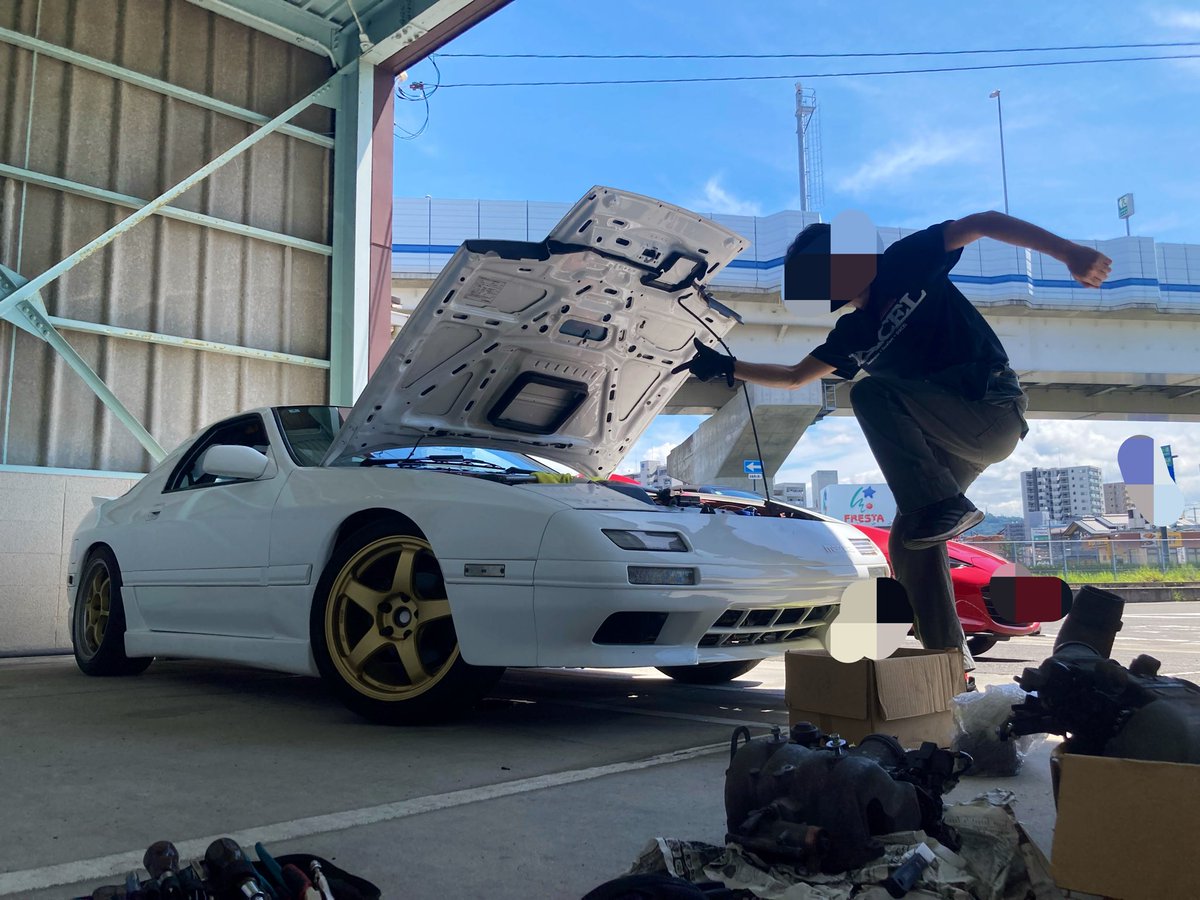 no_fw6's tweet photo. 久しぶりに車部みたいな事してる https://t.co/RqNNVejXdX