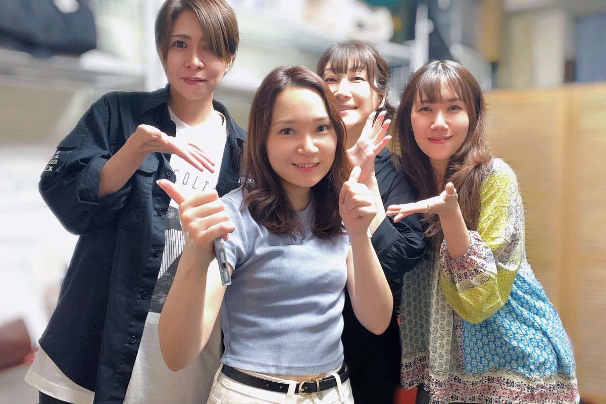 saco_log's tweet photo. #ハイビームBAR
🅰️「天使の誘惑」
🅱️「今夜、どこかのBARで。3」
どちらも
無事に初日があきました‼️

本日も
13:00🅰️ 17:00🅱️ほぼ満席です。
ありがとうございます🙇‍♀️
とても暑いので
皆様気をつけてお越しください🐾 https://t.co/ATzDOkzW5O