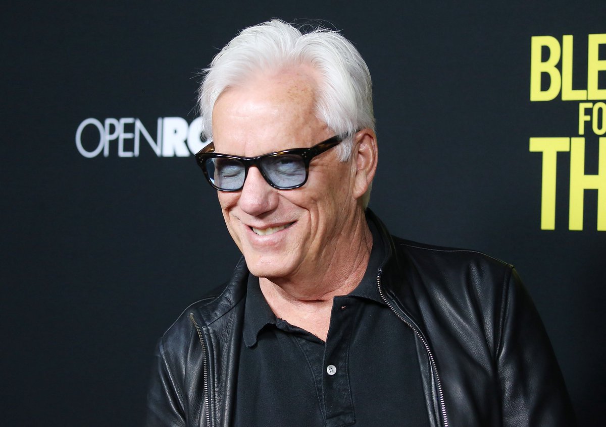 therichfromca's tweet photo. Show of ✋ if you believe James Woods is a pedophile! https://t.co/sxT7Kf1Wfp