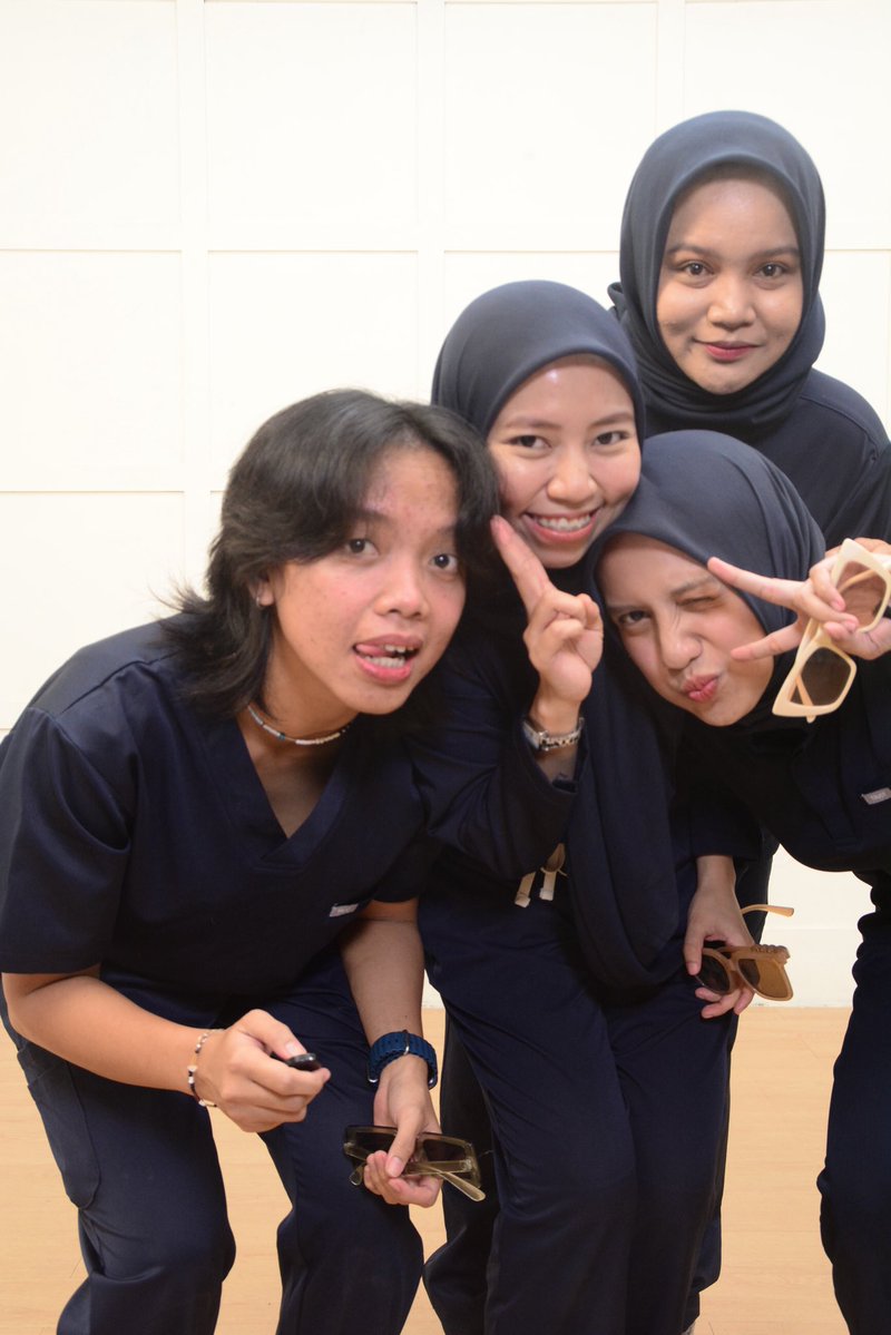 godspecialcust's tweet photo. iloppp temen iship soo much https://t.co/da94hT4HlE