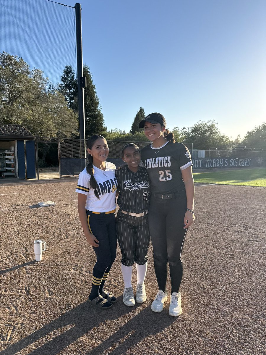 serenityward29's tweet photo. Thank you @GaelsSoftball for a great camp experience! I loved all of the energy, positivity, and joyful environment. The campus was also very beautiful! https://t.co/ToiHqCAZ4A