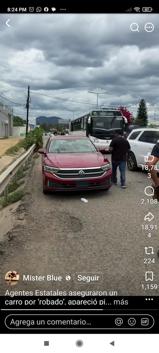 Tomas7J's tweet photo. #InvestiganAFuncionarios 
@FISCALIA_GobOax inició investigación tras difusión d video d vehículo que ya había sido asegurado al contar con reporte d robo
Inició  expediente 3/A.I./C.I./2026 y 466/vis.gral./2026 contraloría y visitaduría 
Traía comisionado d Mazatlán, Heriberto P. https://t.co/VNLhEYKjj2