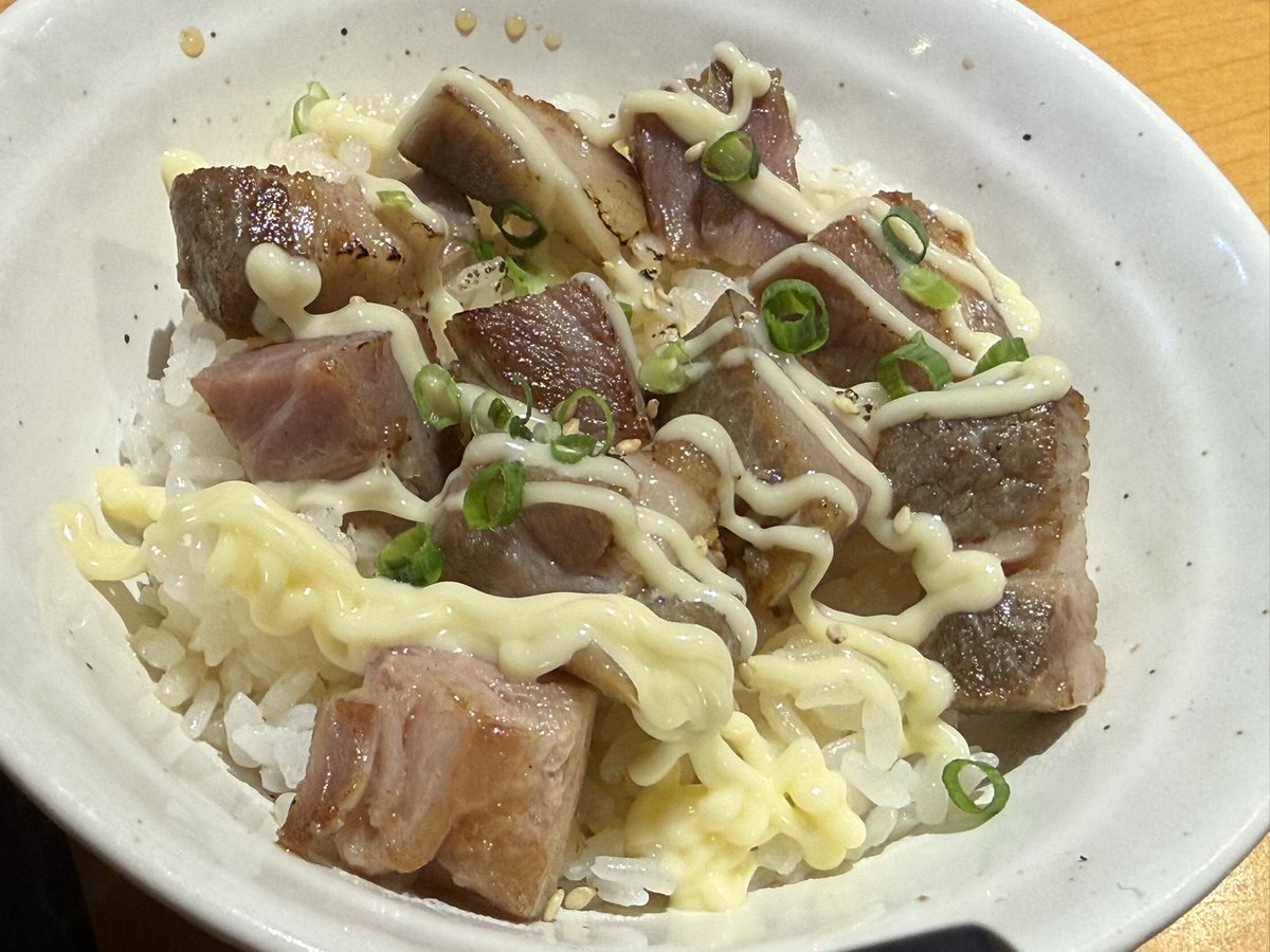 kyomen_siage's tweet photo. ちょいと歩いて鶴武者でラーメン。スープがうめーーー。 https://t.co/A1uufft2aZ