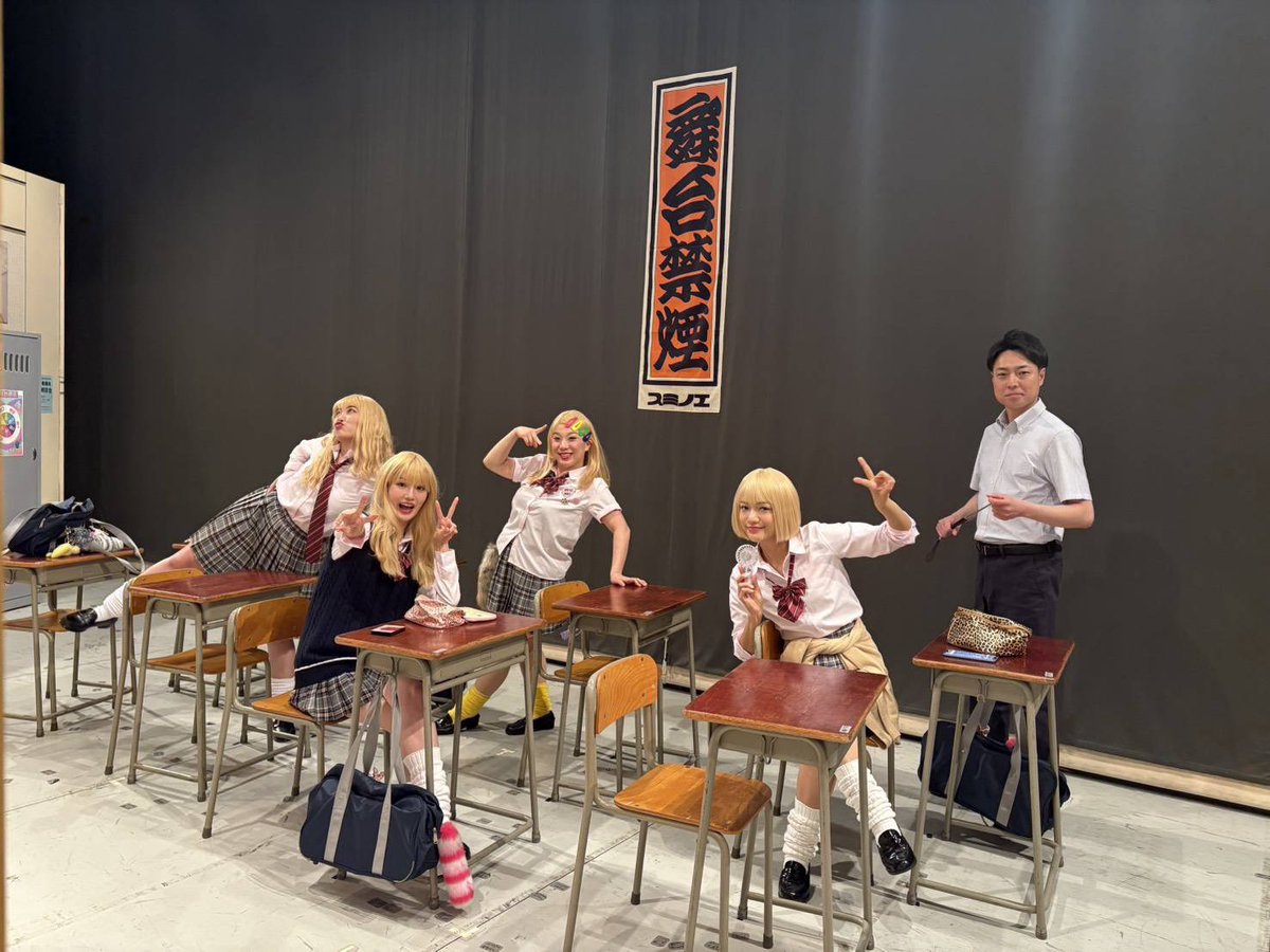 koteramari's tweet photo. 新喜劇観てなぁ〜✌️
12時54分からやで〜📺 https://t.co/K7ysmxNBcX
