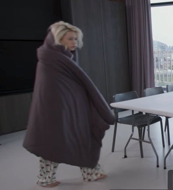 SPIDRH4N's tweet photo. me walking outside to do my 10 minutes of sunlight first thing in the morning https://t.co/DvjRoIx0kf
