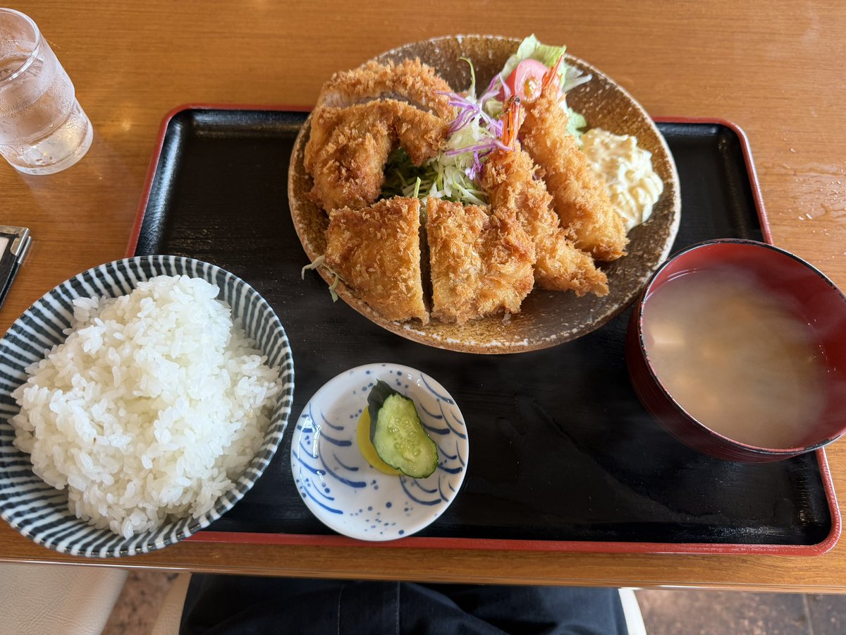 yoshio__'s tweet photo. お腹いっぱい https://t.co/eVhDdhRTJq