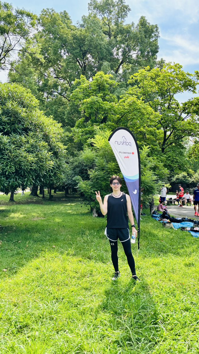 star_pody's tweet photo. 光が丘公園でランニングイベントがあるってんで走ってきたじょ〜🏃‍♂️

キックボクシングや筋トレが日課になっているけど、5kmのジョギングとか20年ぶりくらい。

よう走り切ったじょ〜🏋️

そのあと花壇へいってトカゲが日向ぼっこしてたよ。

#光が丘公園 https://t.co/LXNEW3vdkB